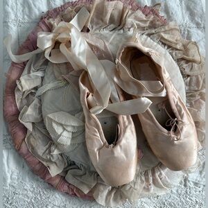 Vintage Pink Ballet Pointe Shoes with Ribbons USED!!!